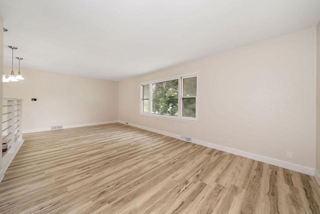 15248 PINE TERRACE Drive, Council Bluffs, IA 51503