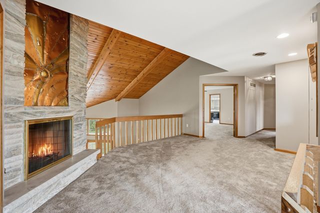 732 Royal Dublin Lane, Dyer, IN 46311