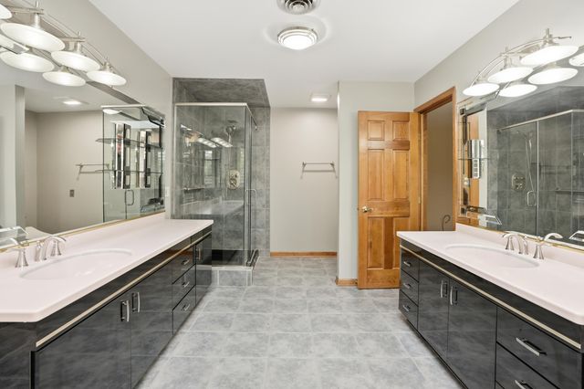 732 Royal Dublin Lane, Dyer, IN 46311