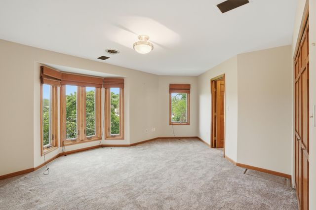 732 Royal Dublin Lane, Dyer, IN 46311