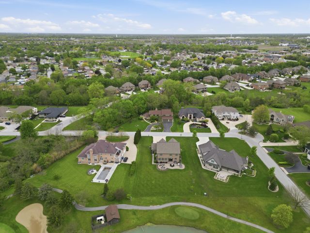 732 Royal Dublin Lane, Dyer, IN 46311