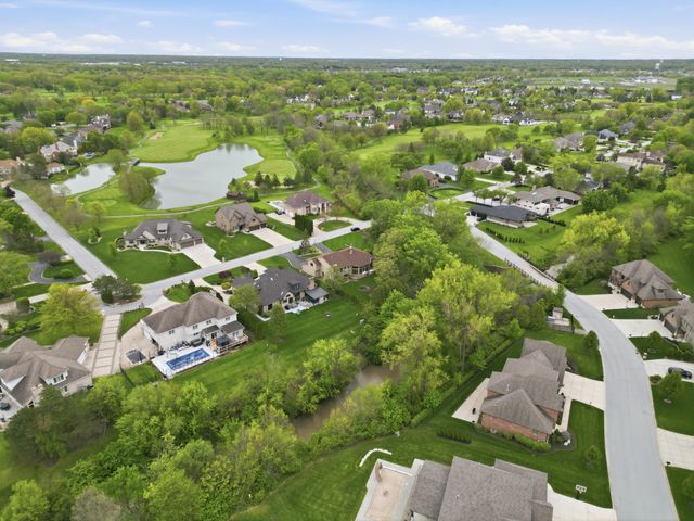 732 Royal Dublin Lane, Dyer, IN 46311