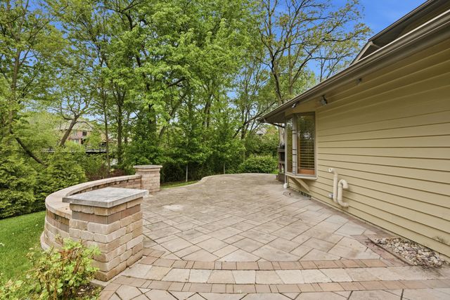 732 Royal Dublin Lane, Dyer, IN 46311
