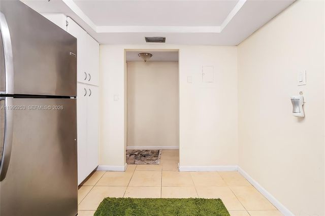 800 Parkview Dr 901, Hallandale Beach, FL 33009