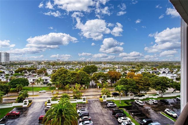 800 Parkview Dr 901, Hallandale Beach, FL 33009