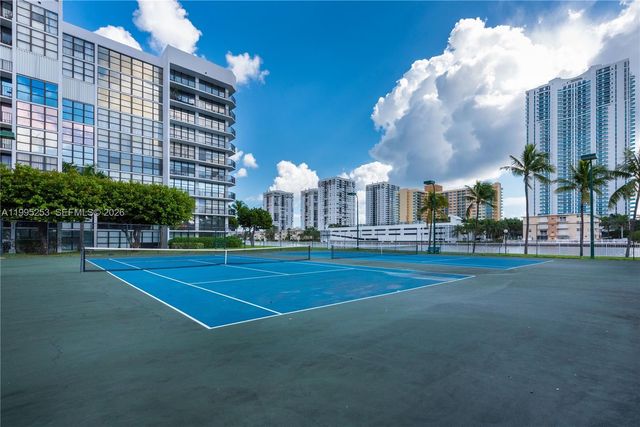 800 Parkview Dr 901, Hallandale Beach, FL 33009