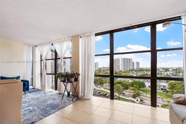 800 Parkview Dr 901, Hallandale Beach, FL 33009