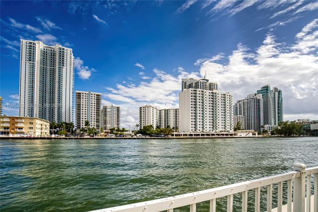 800 Parkview Dr 901, Hallandale Beach, FL 33009