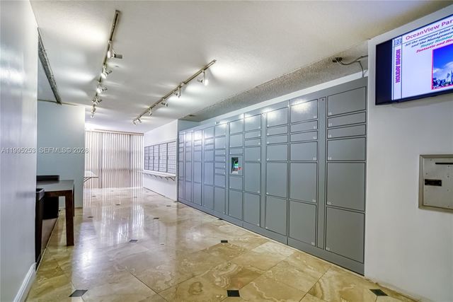 800 Parkview Dr 901, Hallandale Beach, FL 33009