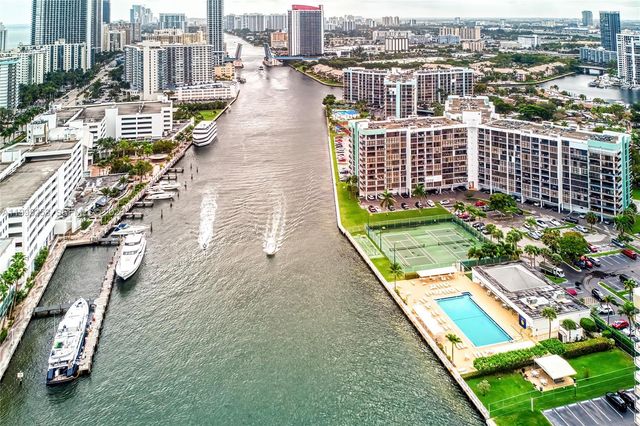 800 Parkview Dr 901, Hallandale Beach, FL 33009