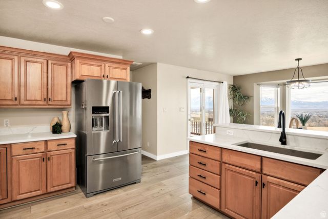 2827 VIEWCREST CIR, North Logan, UT 84341