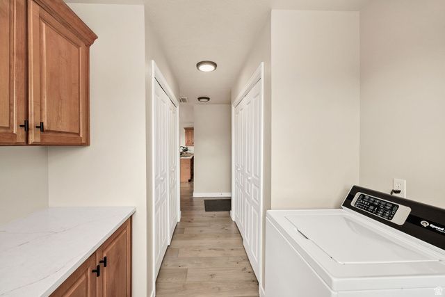 2827 VIEWCREST CIR, North Logan, UT 84341