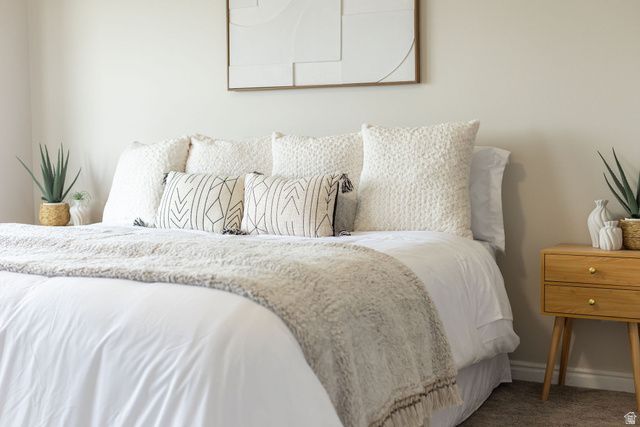 2827 VIEWCREST CIR, North Logan, UT 84341