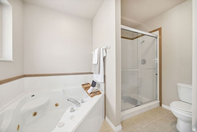 2827 VIEWCREST CIR, North Logan, UT 84341