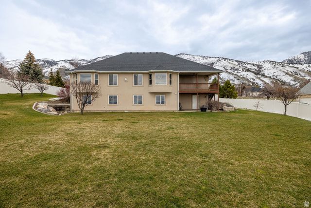2827 VIEWCREST CIR, North Logan, UT 84341