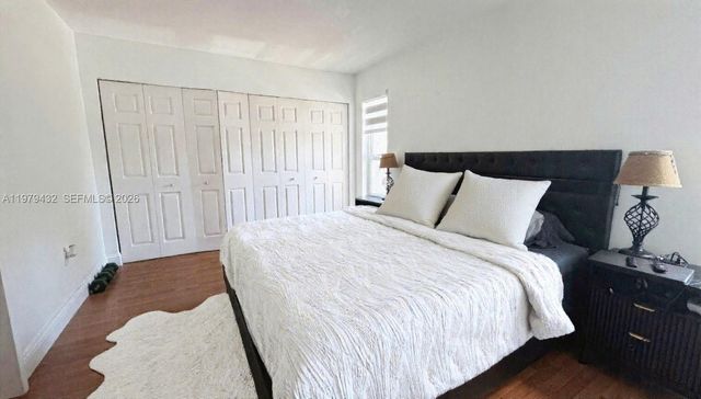 483 N Pine Island Rd C205, Plantation, FL 33324