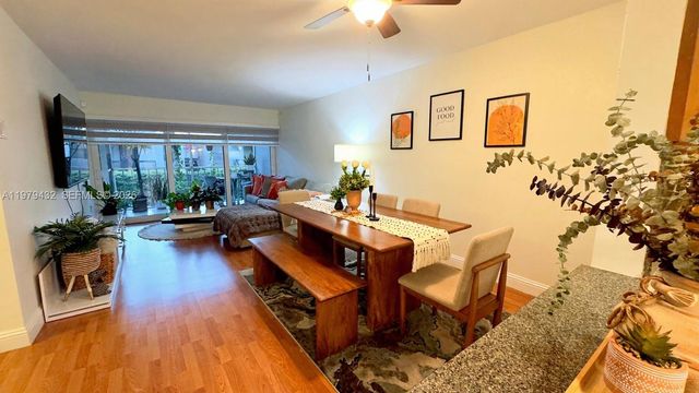 483 N Pine Island Rd C205, Plantation, FL 33324