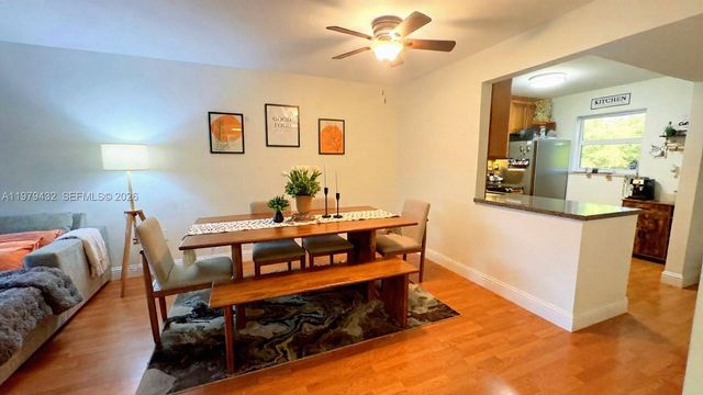 483 N Pine Island Rd C205, Plantation, FL 33324