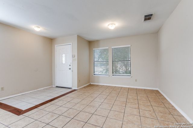 1210 Crossing Oaks, San Antonio, TX 78253