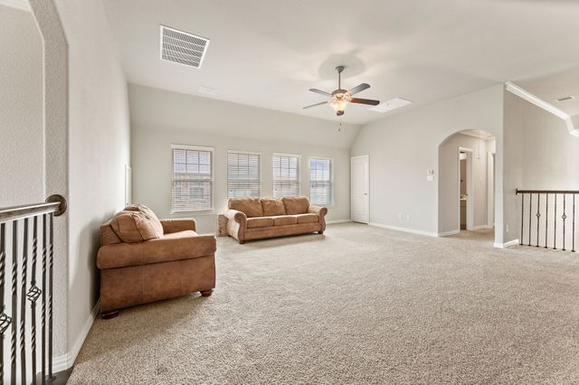 1015 Mountain Laurel Drive, Euless, TX 76039