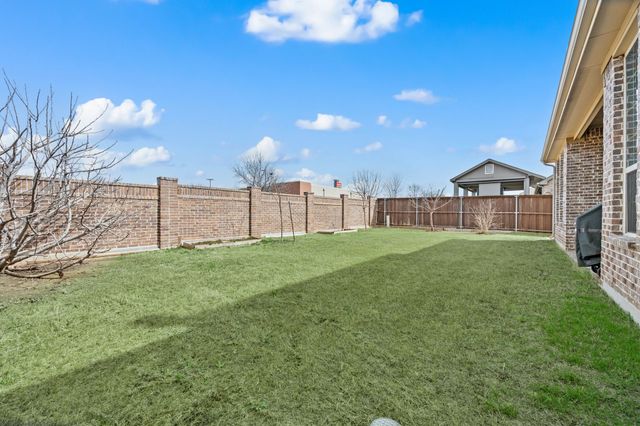 1015 Mountain Laurel Drive, Euless, TX 76039