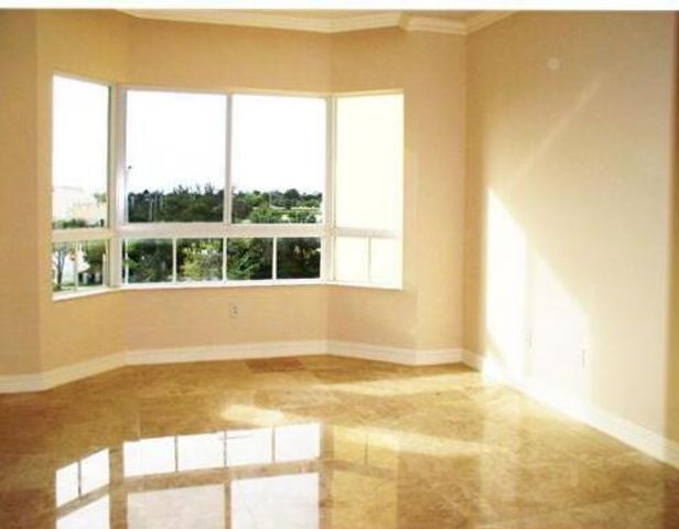 16100 Emerald Estates Drive 389, Weston, FL 33331