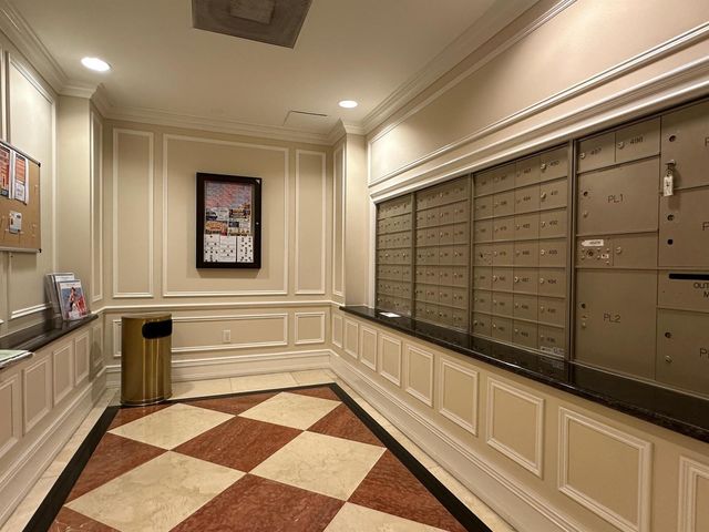 16100 Emerald Estates Drive 389, Weston, FL 33331