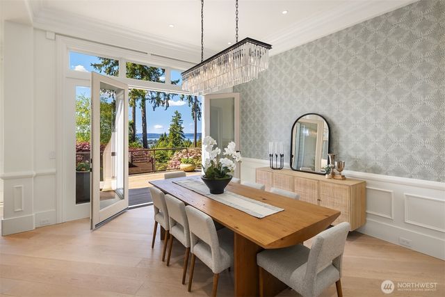 9234 NE 25th Street, Clyde Hill, WA 98004