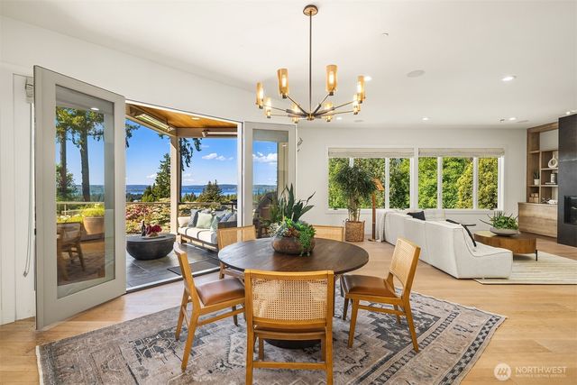 9234 NE 25th Street, Clyde Hill, WA 98004