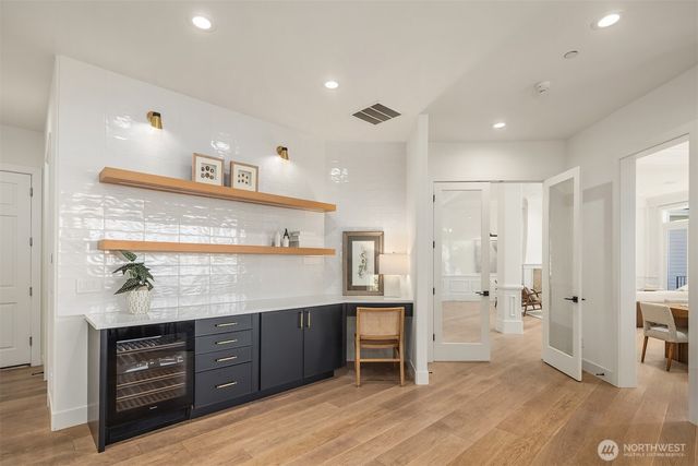 9234 NE 25th Street, Clyde Hill, WA 98004