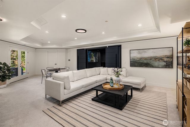 9234 NE 25th Street, Clyde Hill, WA 98004