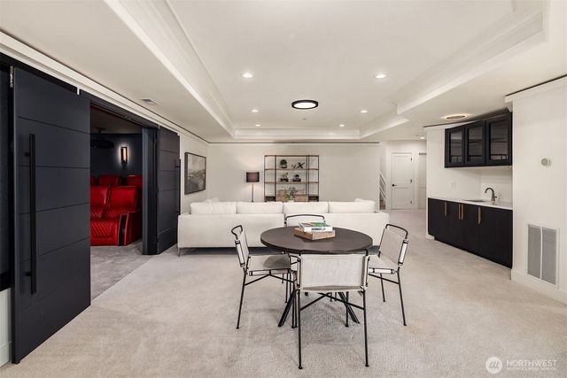 9234 NE 25th Street, Clyde Hill, WA 98004