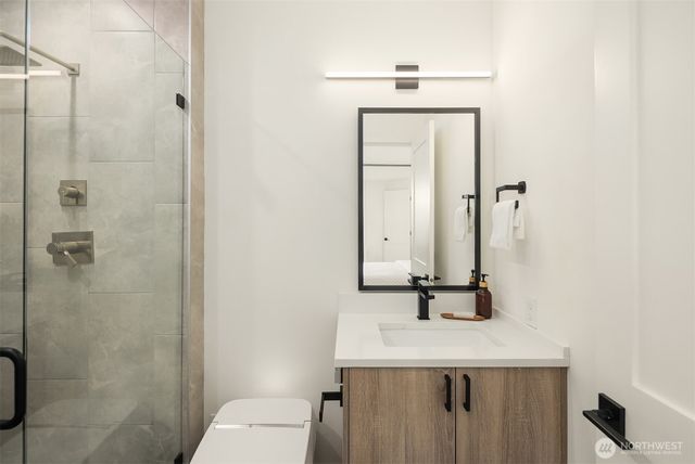 9234 NE 25th Street, Clyde Hill, WA 98004