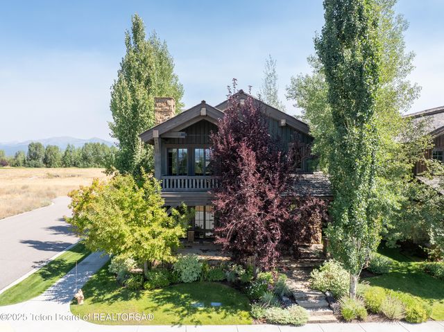 565 WOODLAND STAR Drive, Driggs, ID 83422