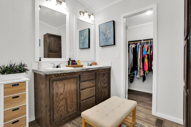 3979 Roland Road, Whitesboro, TX 76273