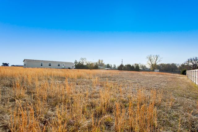 3979 Roland Road, Whitesboro, TX 76273