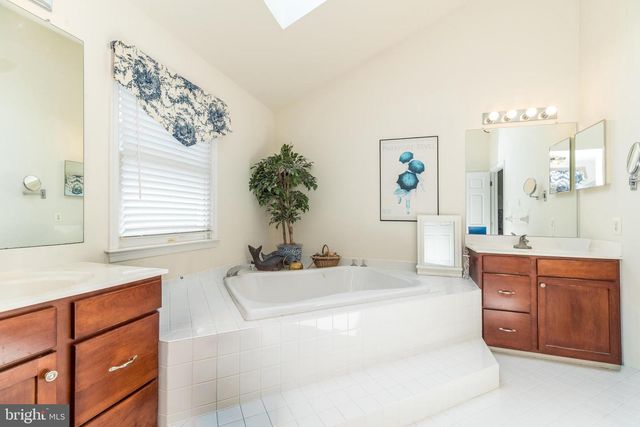 5041 GRUNDY WAY, Doylestown, PA 18902