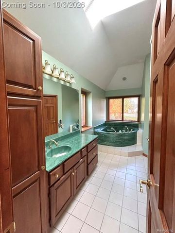 11454 Arrowhead Drive, Green Oak Township, MI 48178