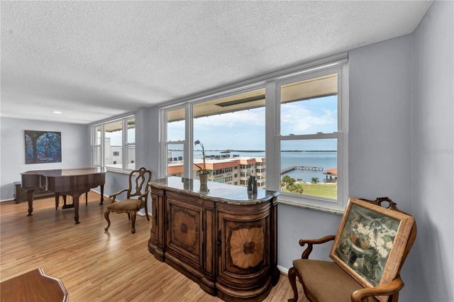 622 EDGEWATER DRIVE 823, Dunedin, FL 34698
