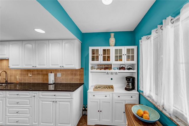 622 EDGEWATER DRIVE 823, Dunedin, FL 34698
