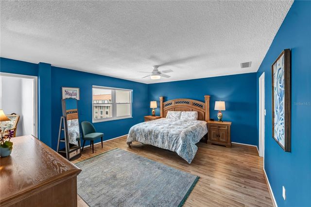 622 EDGEWATER DRIVE 823, Dunedin, FL 34698