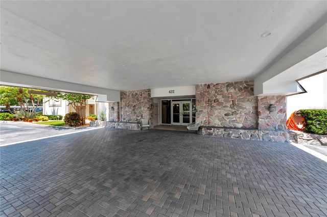 622 EDGEWATER DRIVE 823, Dunedin, FL 34698