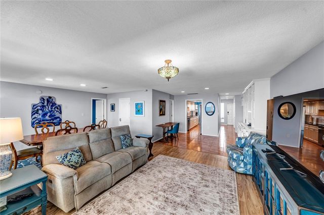 622 EDGEWATER DRIVE 823, Dunedin, FL 34698