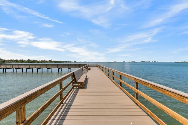 622 EDGEWATER DRIVE 823, Dunedin, FL 34698