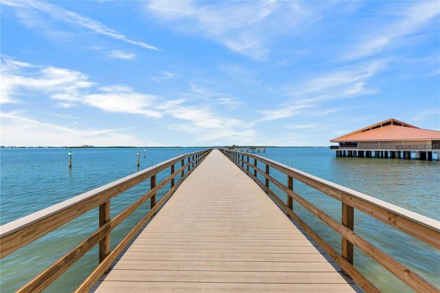 622 EDGEWATER DRIVE 823, Dunedin, FL 34698