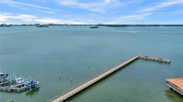 622 EDGEWATER DRIVE 823, Dunedin, FL 34698