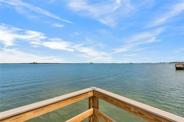 622 EDGEWATER DRIVE 823, Dunedin, FL 34698
