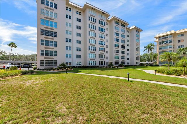 622 EDGEWATER DRIVE 823, Dunedin, FL 34698