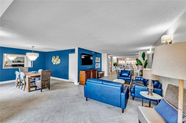 622 EDGEWATER DRIVE 823, Dunedin, FL 34698