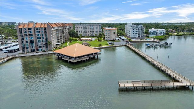 622 EDGEWATER DRIVE 823, Dunedin, FL 34698